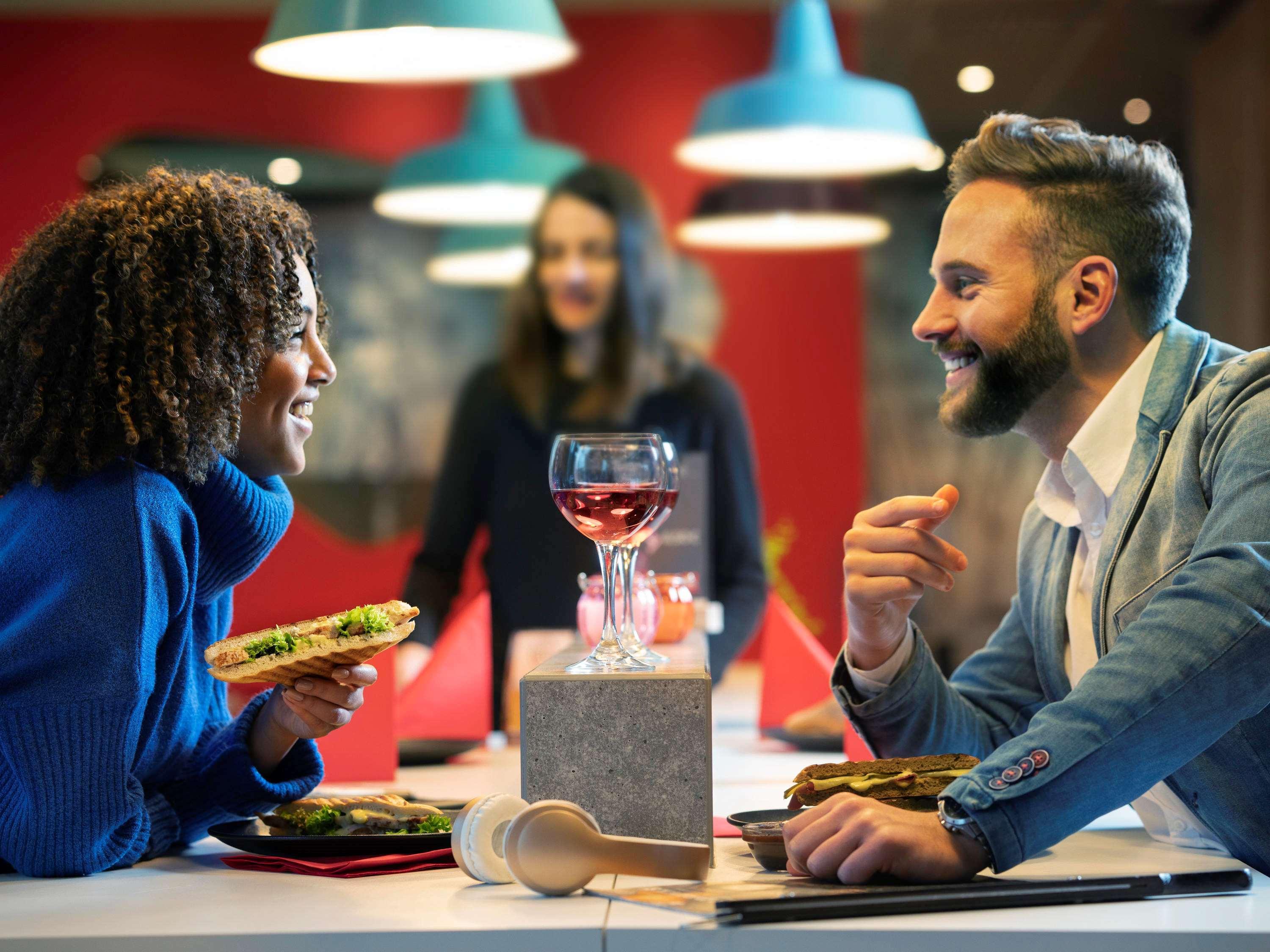 Hotel Ibis Cali Granada Eksteriør bilde